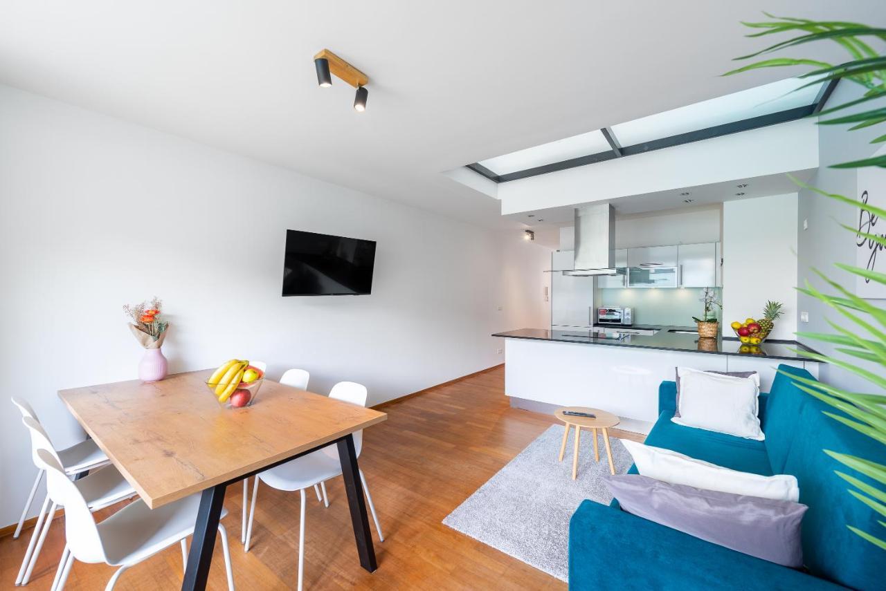 Apartment With Balcony And Parking Near The Prague Museum Eksteriør bilde