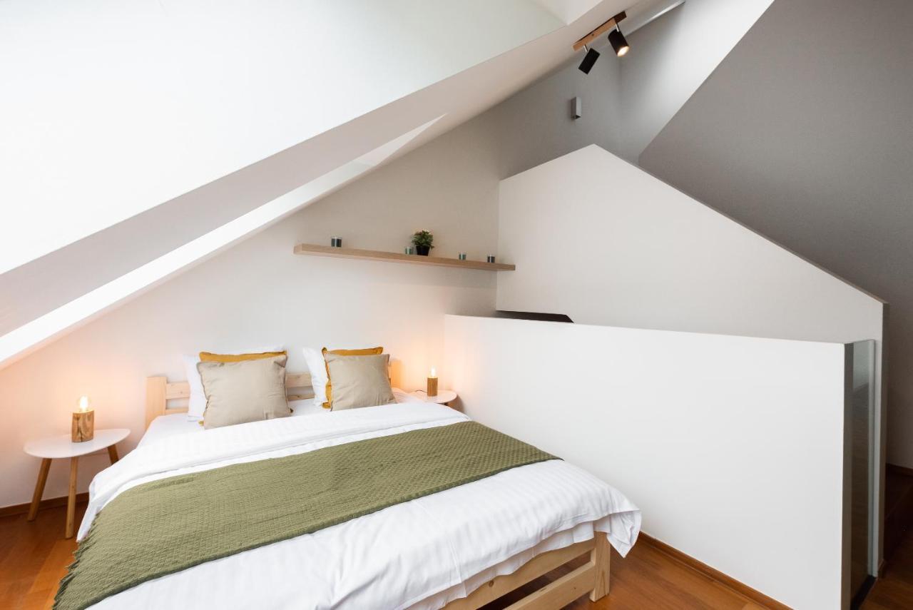 Apartment With Balcony And Parking Near The Prague Museum Eksteriør bilde