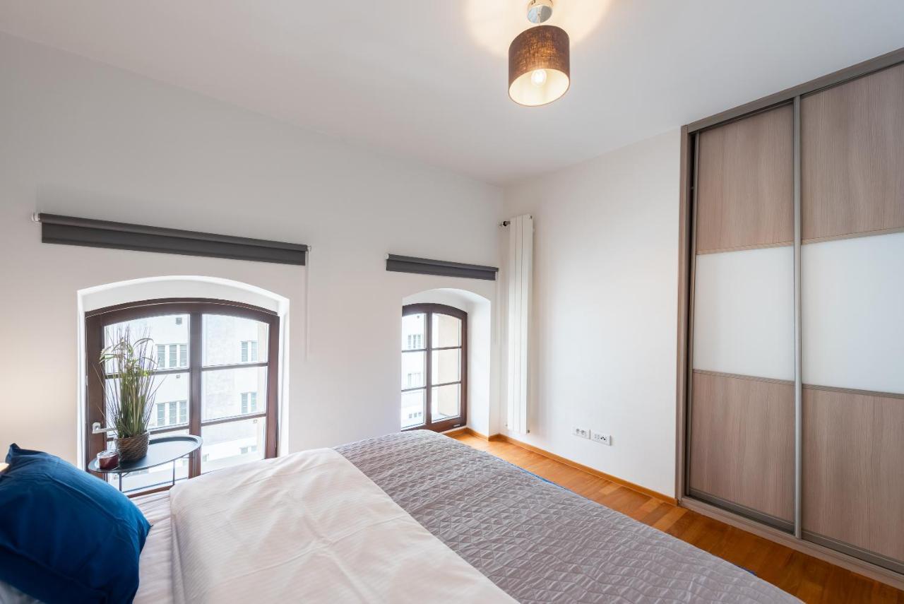 Apartment With Balcony And Parking Near The Prague Museum Eksteriør bilde
