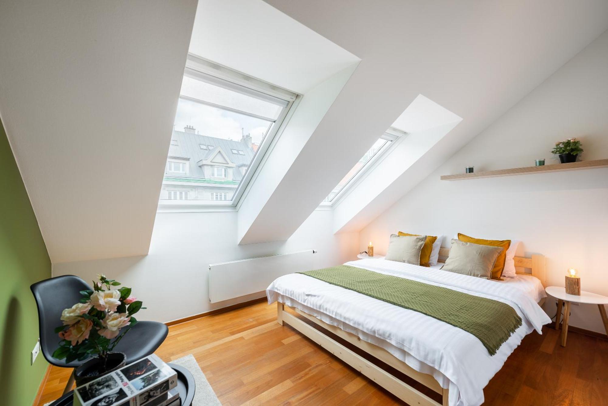 Apartment With Balcony And Parking Near The Prague Museum Eksteriør bilde